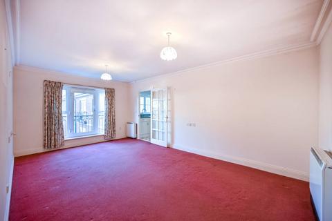 2 bedroom flat for sale - Golden Court, Hounslow, Isleworth, TW7