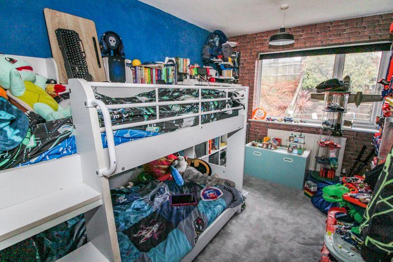 Estridge Close