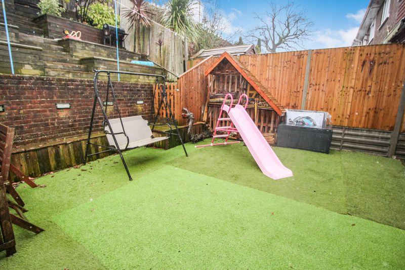 Estridge Close