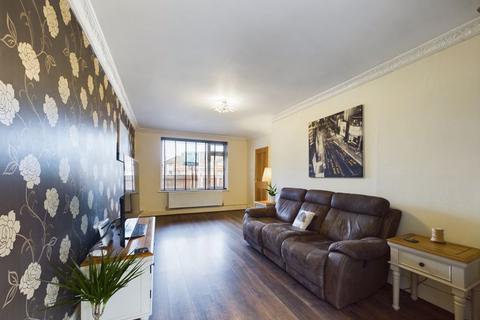 38 Dawnay Drive, Anlaby, Hull, HU10 6TD