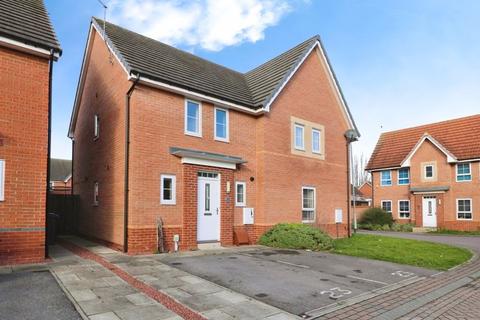 3 bedroom semi-detached house for sale - Reckitt Crescent, Hull