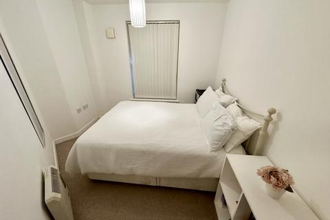 Flat 1, 20 Alan Road, Ipswich, IP3 8EQ