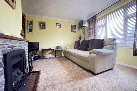 2 Carnon Crescent, Carnon Downs, Truro, TR3 6HL