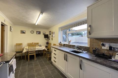 2 Carnon Crescent, Carnon Downs, Truro, TR3 6HL