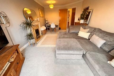 2 bedroom apartment for sale, Station Road, Sutton Coldfield, B73 5LA
