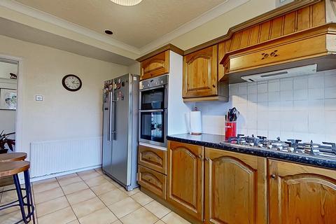 86 Darnick Road, Sutton Coldfield, B73 6PG