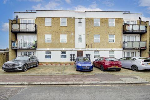 2 bedroom flat for sale - Wellington Road, London E7 9BP