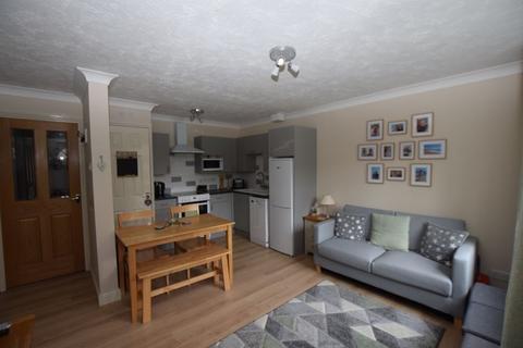 1 bedroom ground floor maisonette for sale, Waterside Court, Alton