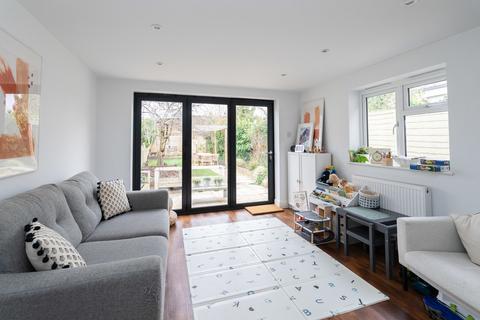 22 Oakdene Road, Brockham, Betchworth, RH3 7JX
