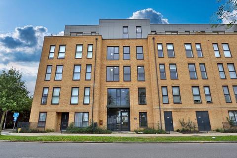 Flat 16, Arthur Court, 301 Ruislip Road, Greenford, UB6 9FL