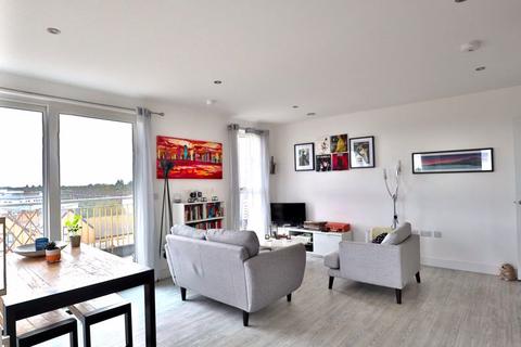 Flat 16, Arthur Court, 301 Ruislip Road, Greenford, UB6 9FL