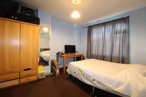 27 Beverley Road, Luton, LU4 8EU