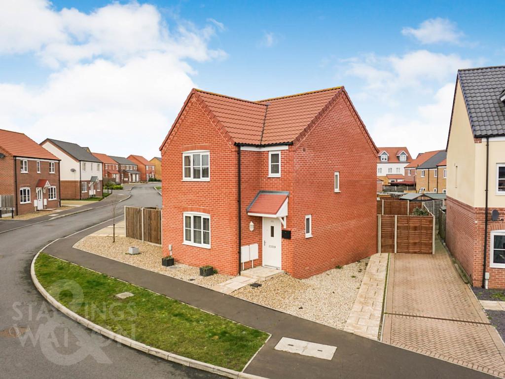 Harrier Way, Diss 3 bed detached house for sale £325,000
