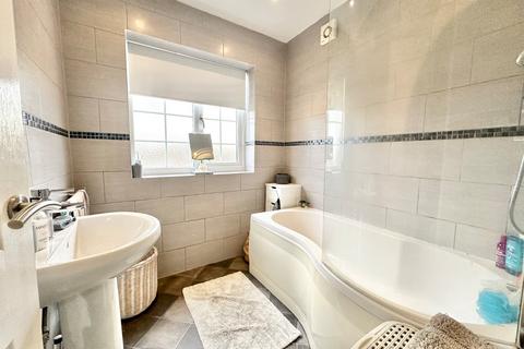 29 Maple Road, Manchester, M23 9HN