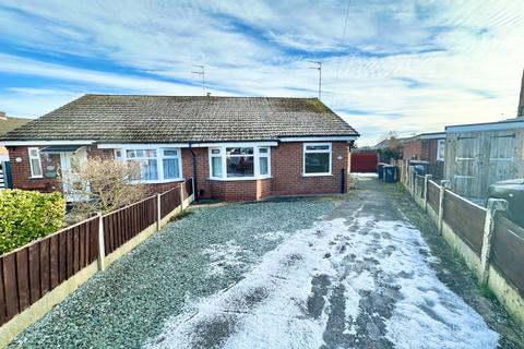 2 bedroom bungalow for sale, Irlam, Manchester M44