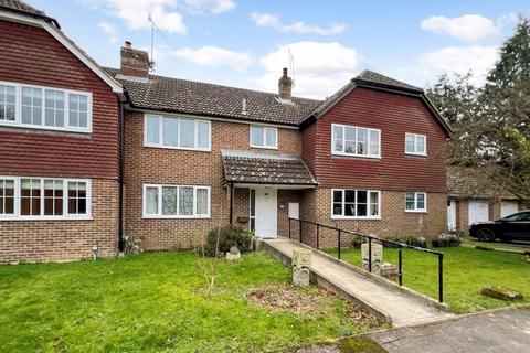 3 bedroom terraced house for sale, Hamstreet
