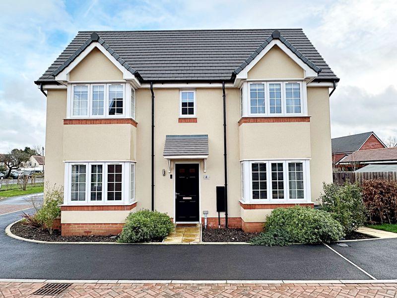 Moorcroft Fields, Drakes Broughton 3 bed detached house for sale £350,000