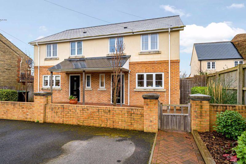 Bakers Paddock, Broadmayne, DT2 3 bed semidetached house for sale £
