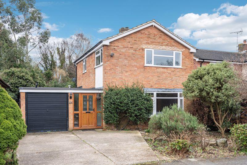 Brands Hill Avenue, High HP13 4 bed detached house for sale £