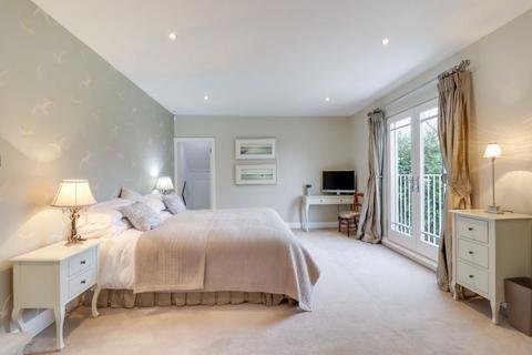 4 bedroom detached house for sale, New Road, Windlesham GU20