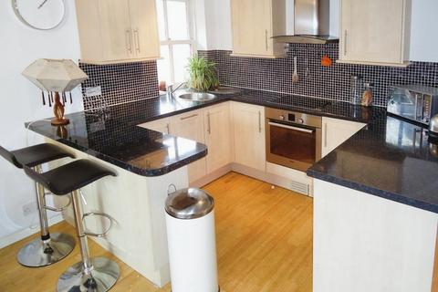 2 bedroom flat to rent, Dock House, Navigation Walk, Leeds, LS10