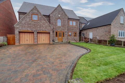 5 bedroom detached house for sale, Lindsey Drive, Crowle