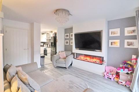 30 Bridgefield Close, Tyldesley, Manchester, M29 8QX