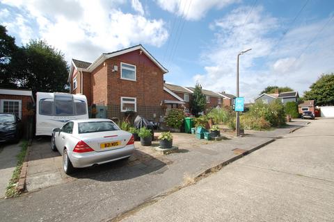 17 Mill Close, Tiptree, Colchester, CO5 0LE
