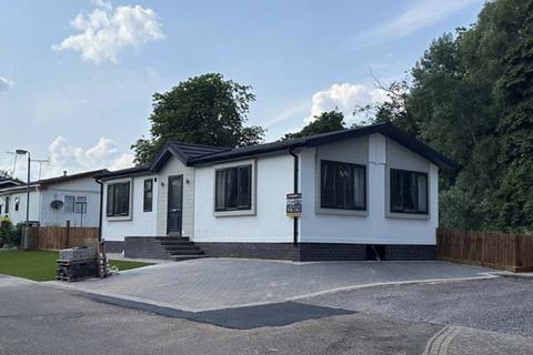 2 bedroom park home for sale, Kingsdown Caravan Park, Swindon SN25