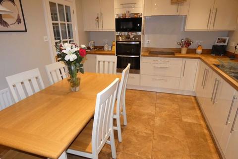 5 bedroom detached house for sale, Prices Ground, Gloucester GL4