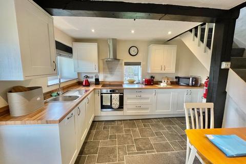 The Roosting Place Elton Road, Elton, Newnham, GL14 1JN