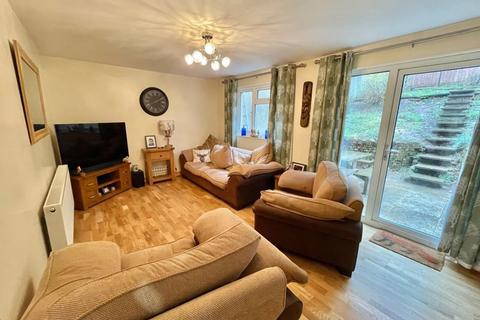 18 Forest View, Cinderford, GL14 3DP