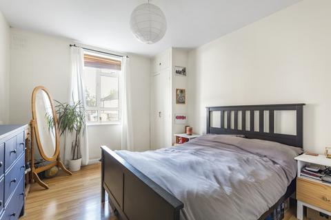 3 bedroom apartment for sale, Kingswood Estate, London