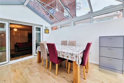 4 bedroom house for sale, Haskins Drive, Farnborough, Hampshire