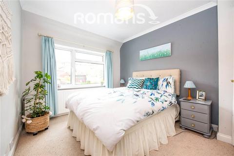 21 Grasmere Avenue, Tilehurst, Reading, RG30 6XU