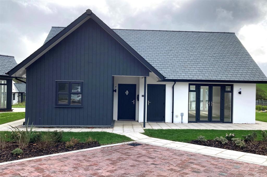 Kenwith Meadows, Abbotsham, Bideford, Devon, EX39 2 bed bungalow for