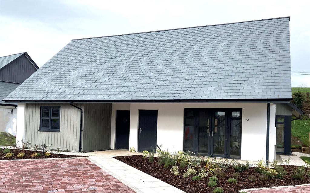 Kenwith Meadows, Abbotsham, Bideford, Devon, EX39 2 bed bungalow for