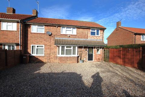 4 bedroom end of terrace house for sale, Somers Square, Welham Green