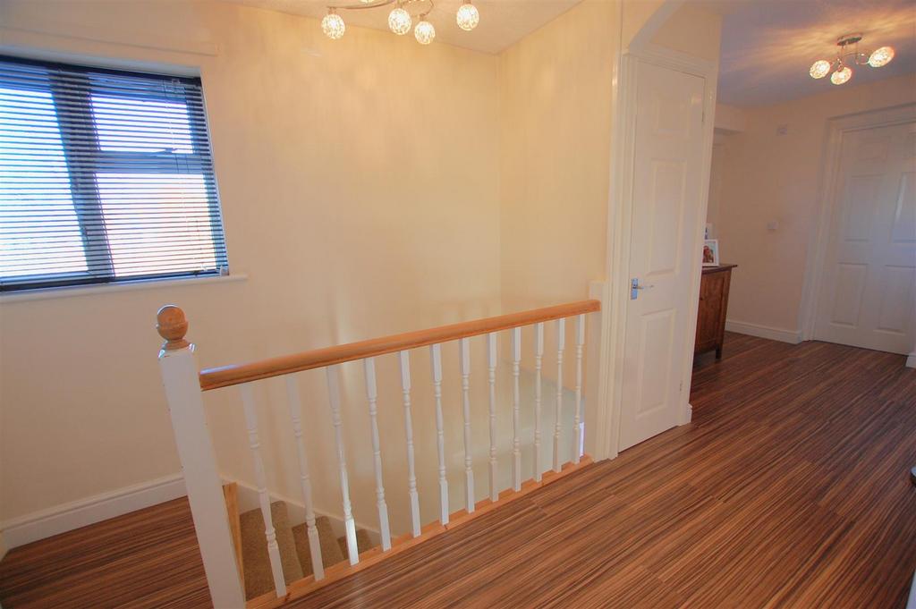 Spacious Gallery Landing