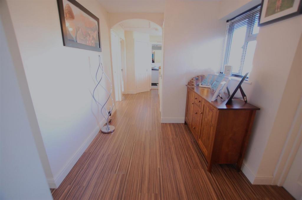Spacious Gallery Landing