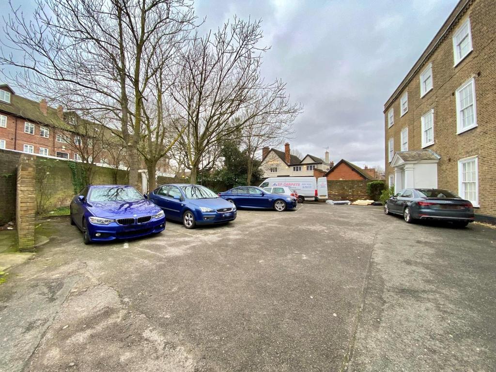 Parking.jpg