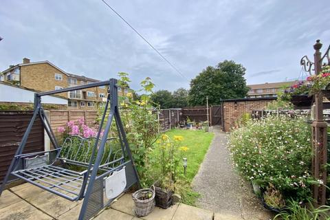 4 Fuller Way, Hayes, UB3 4LW