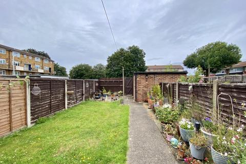 4 Fuller Way, Hayes, UB3 4LW