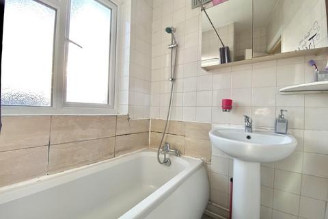 26 Maple Road, Hayes, UB4 9LR