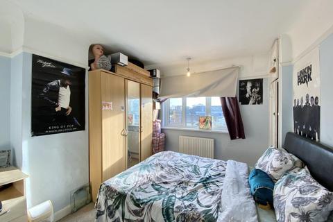 26 Maple Road, Hayes, UB4 9LR