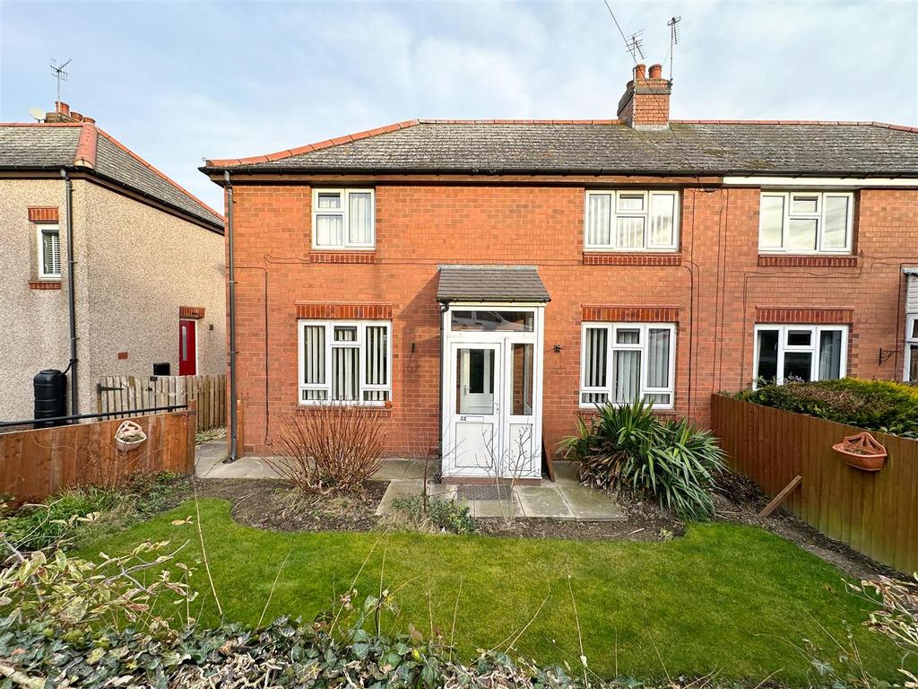 Main Street, Grenoside, S35 3 bed semidetached house for sale £240,000