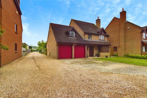 4 bedroom detached house for sale, Park View, Burghfield Common, Reading, RG7