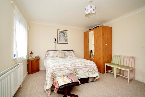 2 bedroom terraced house for sale, Hogsden Leys, St Neots PE19