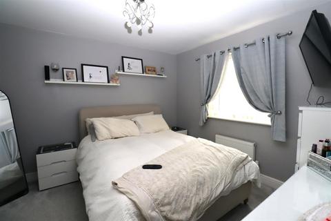 4 bedroom semi-detached house for sale, Ryeland Croft, Oakridge Park, Milton Keynes
