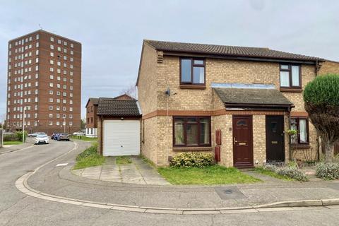 2 bedroom semi-detached house for sale, Gade Close, Hayes